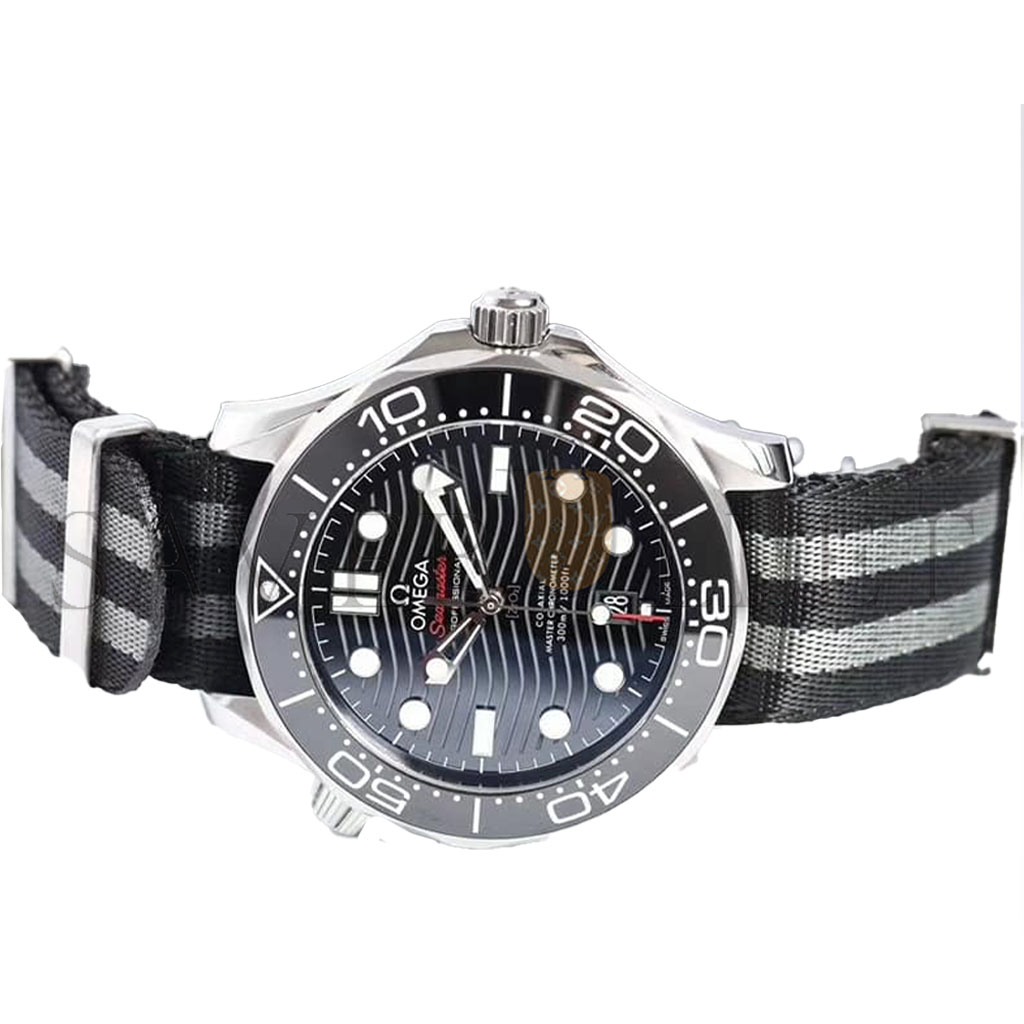 OMEGA SEAMASTER SEAMASTER PLANET OCEAN 300M 42MM WATCH 210.30.42.20.01.001