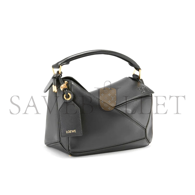 LOEWE SMALL FEATHERLIGHT PUZZLE BAG IN NAPPA LAMBSKIN A510PLSX01 (24*16.5*10.5cm) LOEWE SMALL FEATHERLIGHT PUZZLE BAG IN NAPPA LAMBSKIN A510PLSX01 (24*16.5*10.5cm)