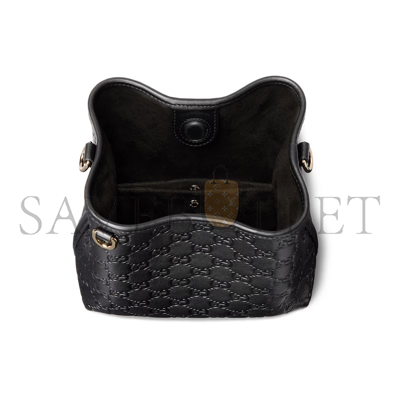 GUCCI GG EMBLEM SMALL BUCKET BAG ‎815118 (19*18*11cm)