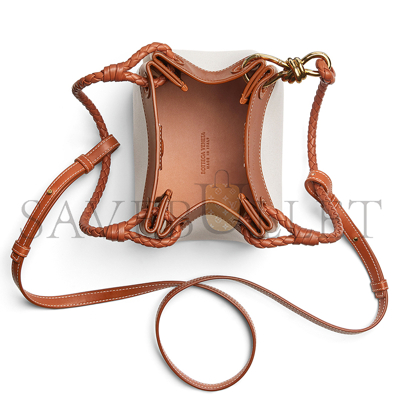 BOTTEGA VENETA SMALL PARACHUTE 826220VMAXN9837 (21*17*16cm)